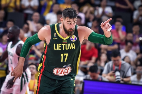 Jonas Valančiūnas atsidūrė mainų sūkuryje: lietuvis siunčiamas į "Pelicans"