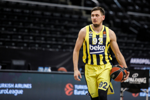 E. Ulanovas palieka &bdquo;Fenerbahce&ldquo;, juo domisi &bdquo;AX Milan&ldquo; ir &bdquo;Maccabi&ldquo; ekipos