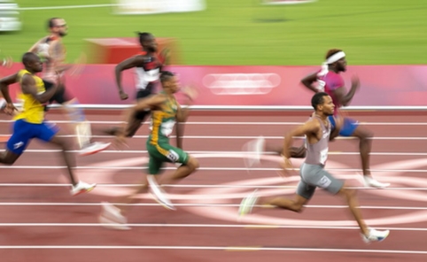 Vyrų 200 m bėgime triumfavo rekordą pagerinęs Andre De Grasse