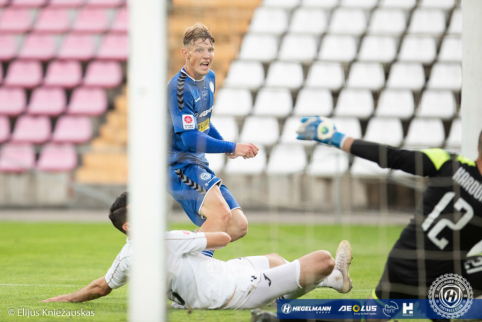 A lygos apžvalga: skaudus &bdquo;Sūduvos&ldquo; pralaimėjimas ir toliau įvarčius mu&scaron;antis N. Petkevičius