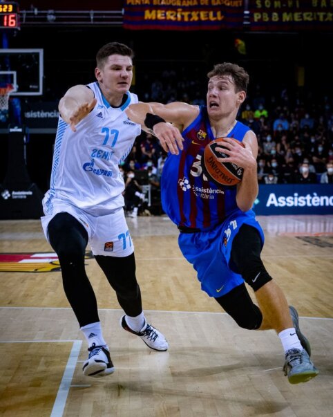 Daugiausiai pasireik&scaron;ti gavęs R. Jokubaitis kartu su &bdquo;Barca&ldquo; sutriu&scaron;kino &bdquo;Zenit&ldquo;