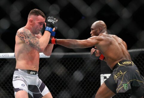 Puikia gynyba pasižymėjęs K. Usmanas vieningu teisėju sprendimu įveikė C. Covingtoną