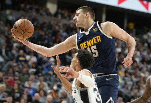 ikisezoninėse rungtynėse J. Valančiūnas su &bdquo;Nuggets&ldquo; pranoko &bdquo;Raptors&ldquo;