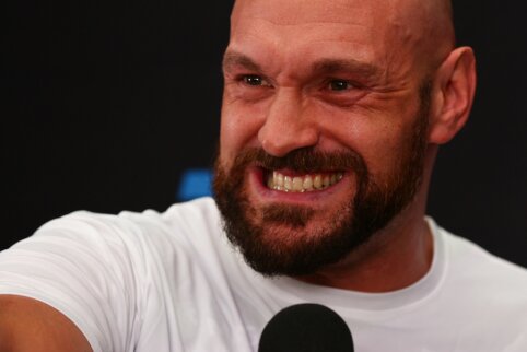 T. Fury tikisi atkaklios kovos su D. Whyte&rsquo;u: &bdquo;Tai bus karas, galite kitaip ir negalvoti&ldquo;