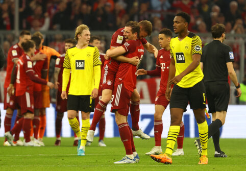 Po atkaklios Vokietijos grandų dvikovos &bdquo;Bayern&ldquo; užsitikrino Bundeslygos čempionų titulą