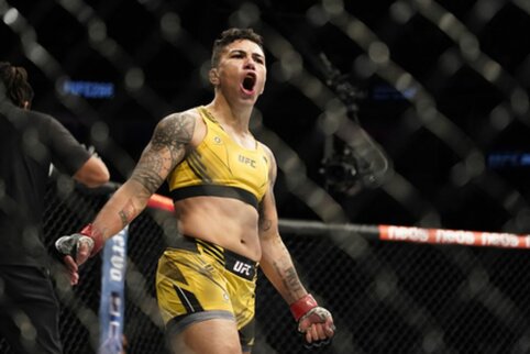 &bdquo;UFC Fight Night&ldquo;: J. Andrade jau pirmajame raunde privertė pasiduoti A. Lemos