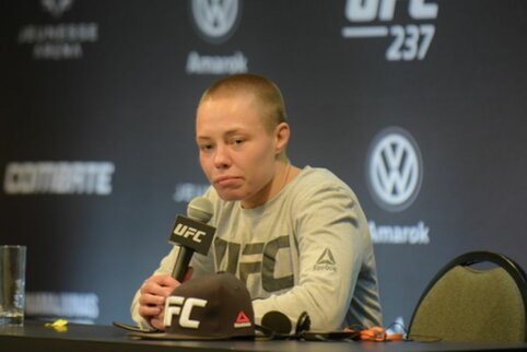 R. Namajunas po prarasto UFC čempionės diržo: &bdquo;Atsipra&scaron;au visų, kad susiknisau&ldquo;