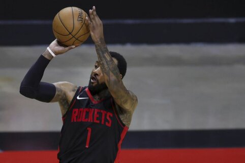 J. Wallas pasinaudojo žaidėjo opcija ir pratęsė didžiulį kontraktą su &bdquo;Rockets&ldquo;