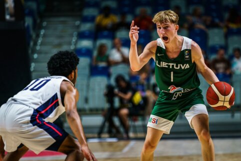 Septyniolikmečiams nepavyko pateikti sensacijos PČ pusfinalyje