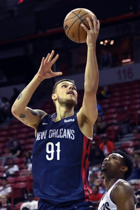 D. Sirvydis vasaros lygos starte buvo blankus