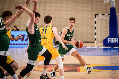 Neįtikėtinai į rungtynes sugrįžę 20-mečiai paskutinėmis sekundėmis nusileido Ukrainai