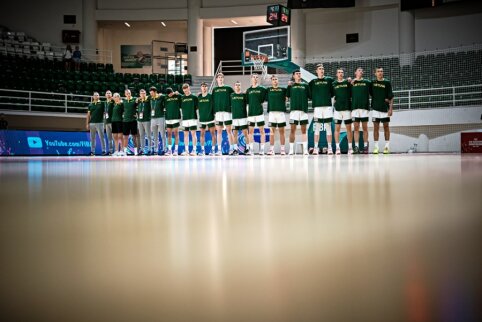 A&scaron;tuoniolikmečių rinktinė sėkmingai pradėjo Europos čempionatą