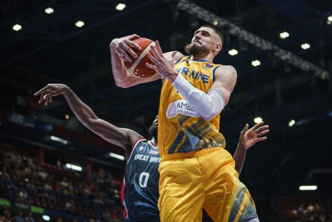 Visas rungtynes pirmavusi Ukrainos rinktinė sutriu&scaron;kino britus