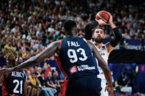 Mačo pabaigoje mirtiną spurtą prasileidusi Lietuvos rinktinė pripažino ir prancūzų prana&scaron;umą