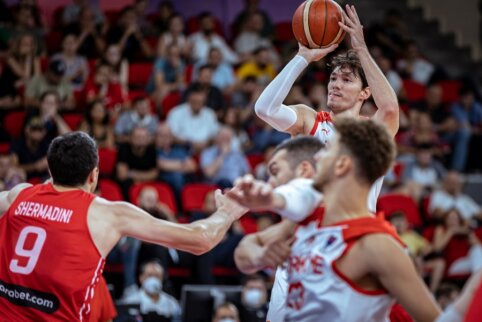 Diskvalifikacijomis pažymėtose rungtynėse &ndash; dramati&scaron;ka Sakartvelo pergalė