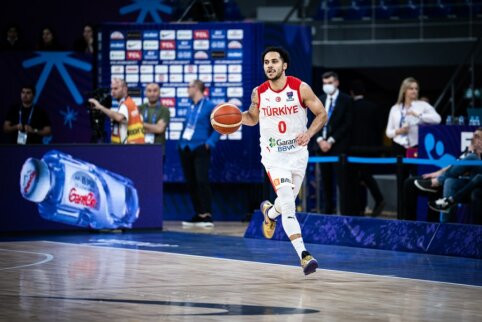 Smūgis Turkijos rinktinei: S. Larkinas čempionate nebežais