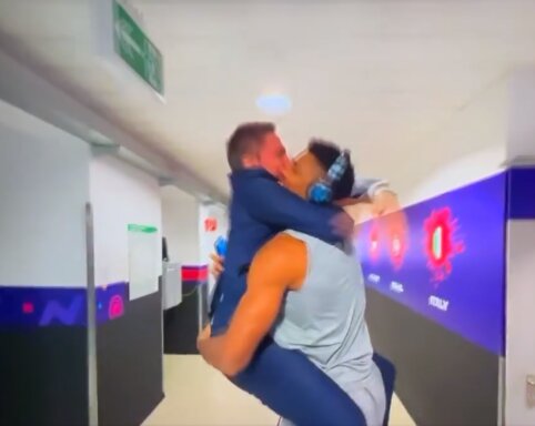 EČ a&scaron;tuntfinaliai: skaičių magija ir į Giannio glėbį į&scaron;okęs Italijos treneris (VIDEO)