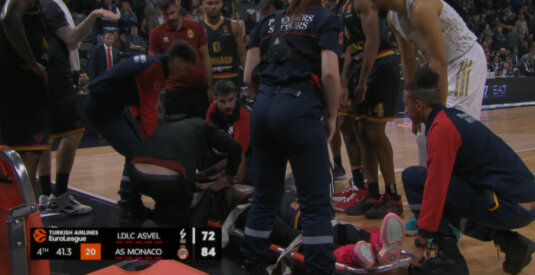 Kraupią traumą patyręs J. Brownas i&scaron; rikiuotės i&scaron;krito neilgam