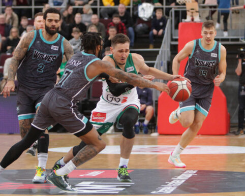 Galingo J. Tayloro debiuto nepakako: &bdquo;Žalgiris&ldquo; sutriu&scaron;kino &bdquo;Wolves&ldquo;