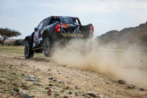 B. Vanagui medikai uždraudė tęsti lenktynes, V. Žala greičio ruožo taip pat nebaigė