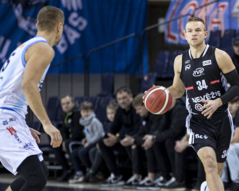 Kėdainiuose &ndash; rezultatyvios ta&scaron;kų lenktynės ir &scaron;eimininkų pergalė