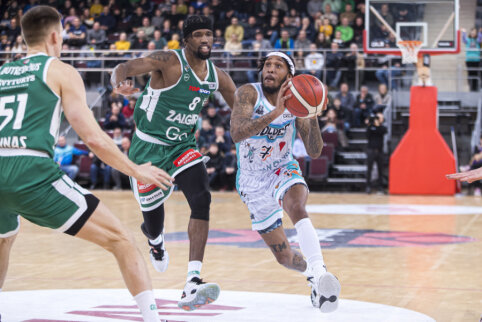 I&scaron; pralaimėjimų duobės nei&scaron;lipantis &bdquo;Žalgiris&ldquo; krito Alytuje