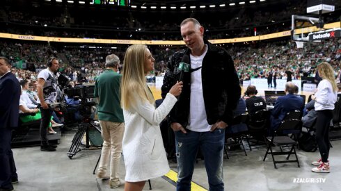 &bdquo;Žalgiris Backstage&ldquo;: kokio skonio gumą kramto D.Songaila ir, ką finale palaiko A.Kulboka?