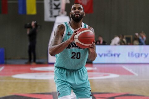 &bdquo;Wolves&ldquo; atsisveikino su E. Buckneriu