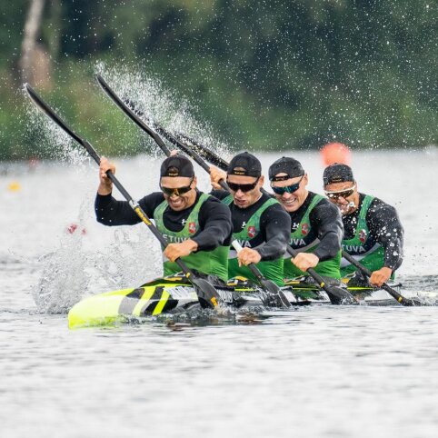 Keturvietės baidarės įgula atrankoje pademonstravo penktą rezultatą, bet dar turės kovoti ketvirtfinalyje