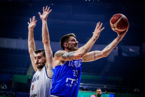 Neįkandamas rie&scaron;utas: Serbija krito prie&scaron; Italiją