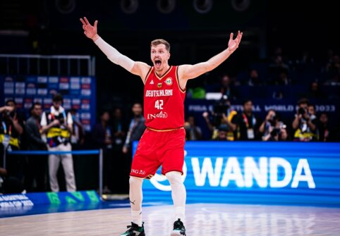 JAV liks be aukso: PČ pusfinalyje vokiečiai dramati&scaron;kai įveikė amerikiečius