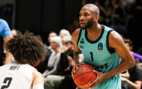 Pirmas blynas prisvilo: &bdquo;Wolves&ldquo; Europos taurėje debiutavo su pralaimėjimu Paryžiuje