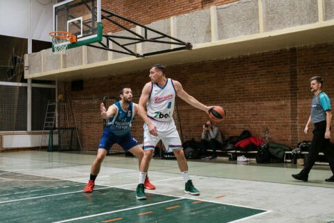 Pamatykite: J. Mačiulis mėgėjų lygoje atliko nerealų perdavimą per save