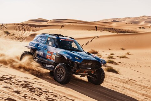 Dar ne pabaiga: &bdquo;Mini&ldquo; susitvarkęs su V. Žala ir P. Fiuza pratęs pasirodymą Dakare