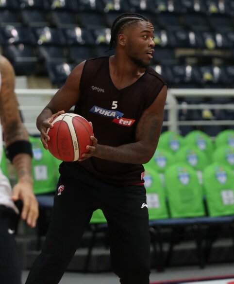 &bdquo;Olympiacos&ldquo; ruo&scaron;iasi i&scaron;pirkti Turkijoje žibantį auk&scaron;taūgį