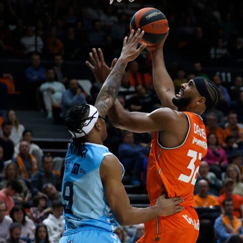 Netektis &bdquo;Valencia&ldquo; komandos stovykloje &ndash; traumą patyrė vienas i&scaron; lyderių