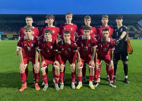 Geras ženklas Lietuvos futbolui: devyniolikmečių dvikovoje lietuviai patiesė Prancūzijos jaunimą