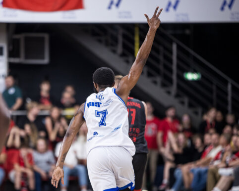 Ai&scaron;kėja LKL atkrintamųjų paveikslas: &bdquo;Nevėžio&ldquo; suklupimu pasinaudojęs &bdquo;Neptūnas&ldquo; i&scaron;kovojo savo pergalę