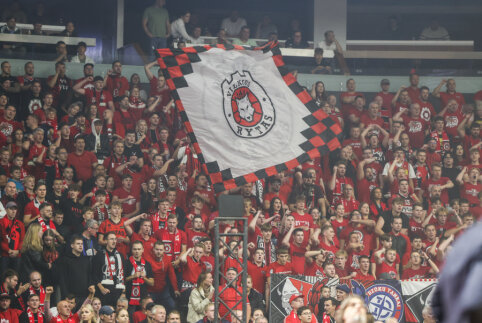 Po Vilniaus derbio pergalės &ndash; &bdquo;Ryto&ldquo; sirgalių grumtynės su apsauga