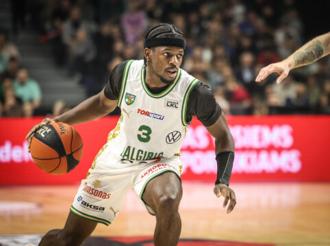 &bdquo;Žalgiris&ldquo; vos triumfavo prie&scaron; karingus mažeiki&scaron;kius