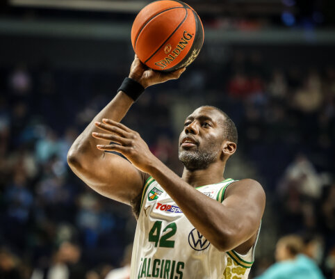 &bdquo;Žalgirį&ldquo; palikęs B. Dunstonas susirado naują karjeros stotelę