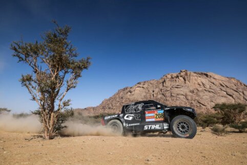 Su įvairiomis problemomis susidūrė Dakaro lietuviai pasiekė 1GR fini&scaron;ą