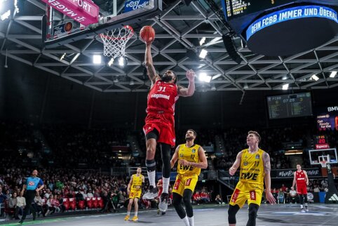 Problemos &bdquo;Bayern&ldquo; stovykloje: Eurolygos dvigubos savaitės metu versis be priekinės linijos lyderio