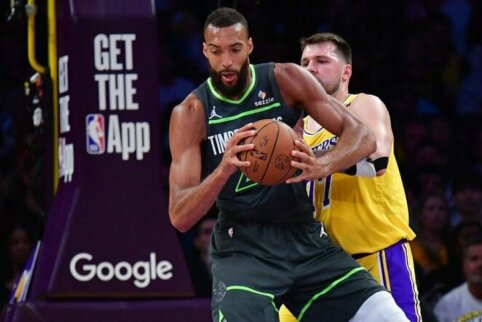 NBA: penktosiose serijos rungtynėse &bdquo;Timberwolves&ldquo; eliminavo L. Jameso ir L. Dončičiaus &bdquo;Lakers&ldquo;