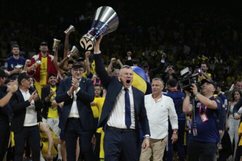 Titulą su &bdquo;Fenerbahce&ldquo; &scaron;venčiantis &Scaron;aras pasakė tvirtai: myliu &scaron;į klubą, tačiau už &bdquo;Žalgirį&ldquo; man niekas nebus auk&scaron;čiau