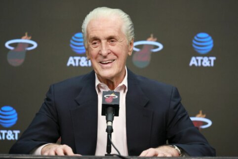 Geras ženklas K. Jakučioniui? P. Riley po &scaron;aukimo nenulaikė &scaron;ypsenos