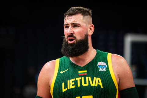 Dėl traumos J. Valančiūnas nežais mažiausiai mėnesį