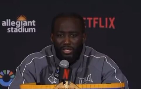 Nenuginčijamas pasaulio čempionas T. Crawfordas atidavė duoklę E. Kavaliauskui: smūgiavo stipriau nei Canelo