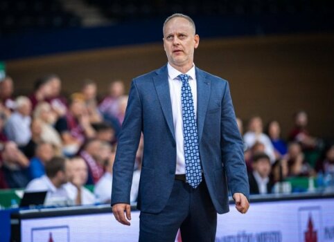 Sezono starte nei vienos pergalės nei&scaron;kovojusi Jonava atsisveikino su vyriausiuoju treneriu