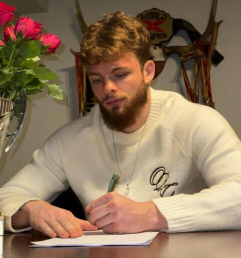 D. Dirkstys pasira&scaron;ė rekordinį kontraktą su UTMA